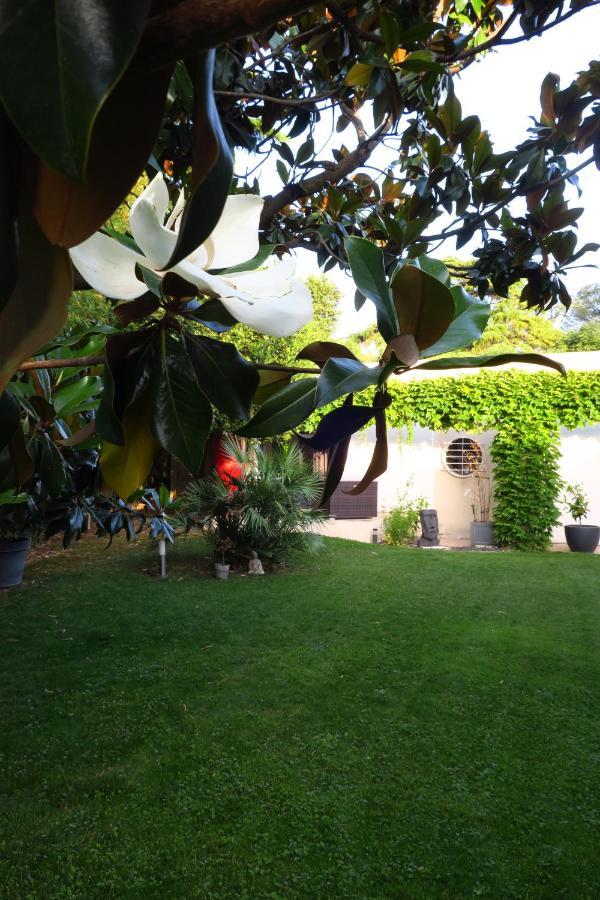 Essen'Ciel Bed & Breakfast Nimes Exterior photo